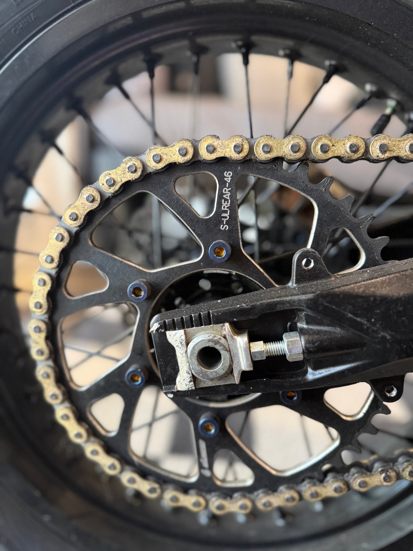 Ultra bee rear sprocket titanium